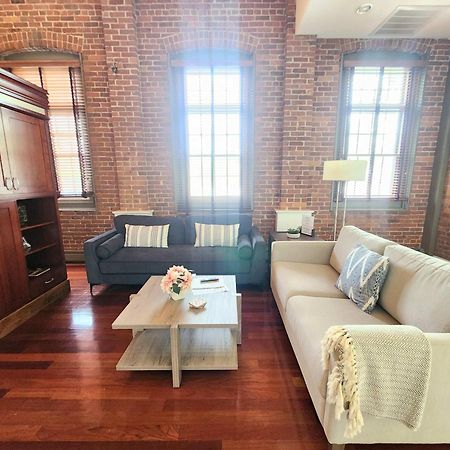 Jennifer'S Riverfront Foundry Apartment Downtown Providence Esterno foto