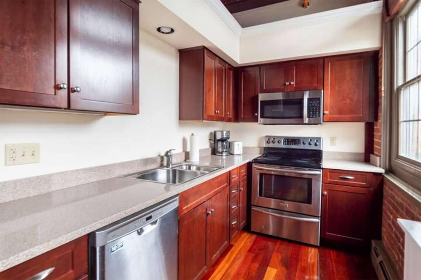 Jennifer'S Riverfront Foundry Apartment Downtown Providence Esterno foto