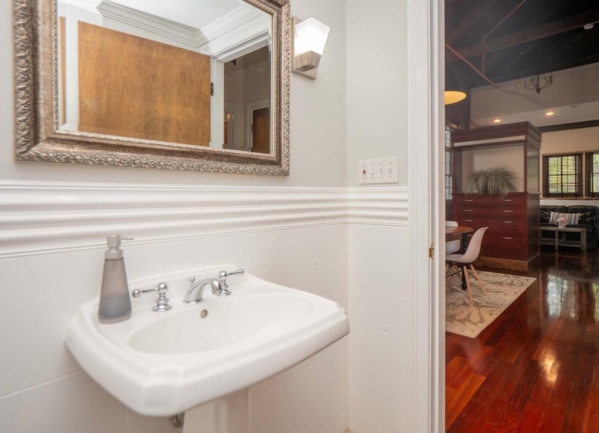 Jennifer'S Riverfront Foundry Apartment Downtown Providence Esterno foto